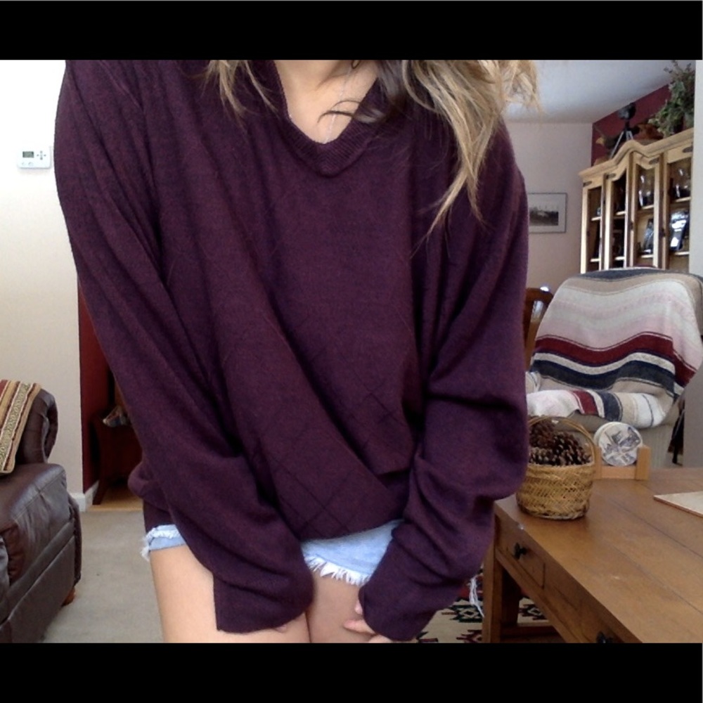 Oversized maroon slouchy knit sweater